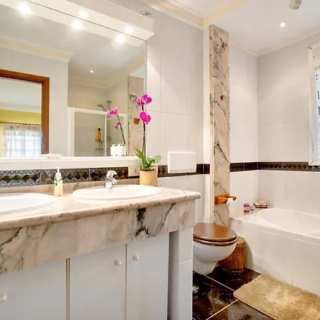 Casa Petite Paradise 펜션