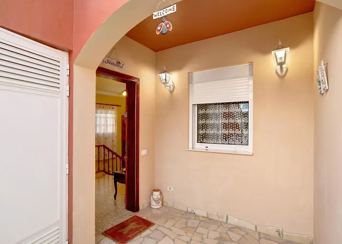 Casa Petite Paradise بيت للعطل