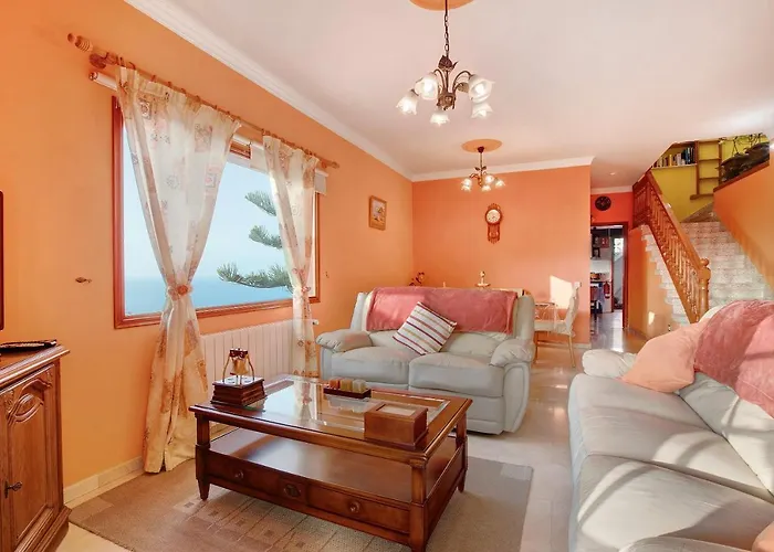 Casa Petite Paradise بيت للعطل *